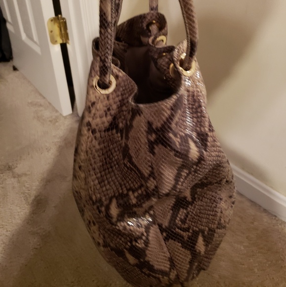 Handbag - Picture 3 of 6